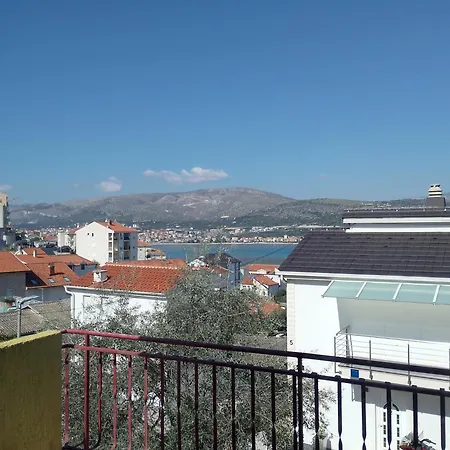 Апартаменты Apartment Lucky Star - 2 Bedroom, Sea View, Large Balcony, Free Parking, Bbq