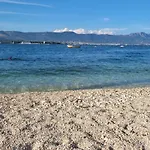 Lucky Star - 2 Bedroom, Sea View, Large Balcony, Free Parking, Bbq Apartment Trogir