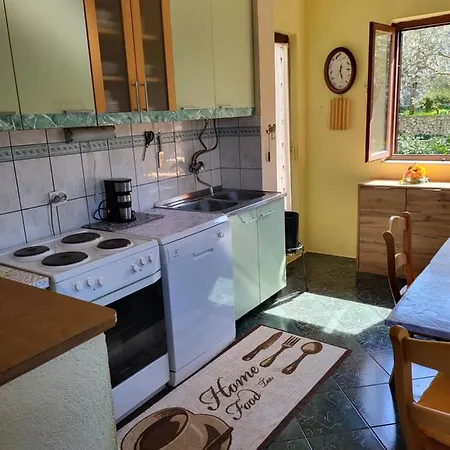شقة Lucky Star - 2 Bedroom, Sea View, Large Balcony, Free Parking, Bbq *
