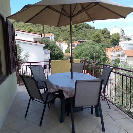 Apartment Lucky Star - 2 Bedroom, Sea View, Large Balcony, Free Parking, Bbq