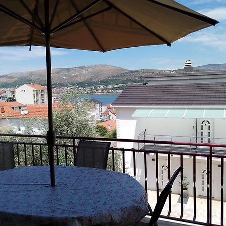 Apartment Lucky Star - 2 Bedroom, Sea View, Large Balcony, Free Parking, Bbq