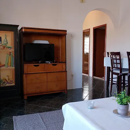 Lucky Star - 2 Bedroom, Sea View, Large Balcony, Free Parking, Bbq * تروغير