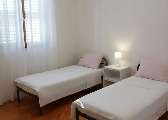 Apartment Lucky Star - 2 Bedroom, Sea View, Large Balcony, Free Parking, Bbq 公寓