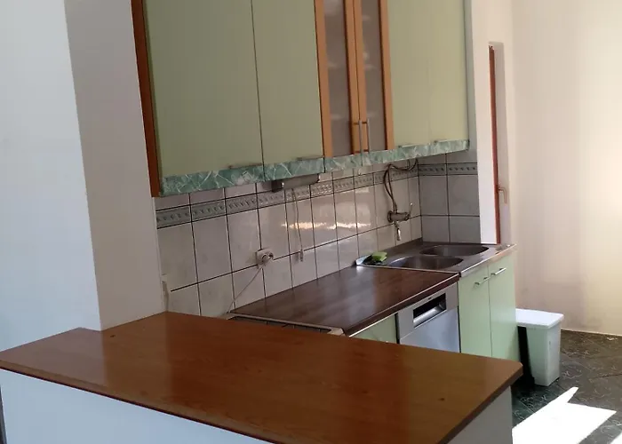 公寓 Apartment Lucky Star - 2 Bedroom, Sea View, Large Balcony, Free Parking, Bbq 特罗吉尔